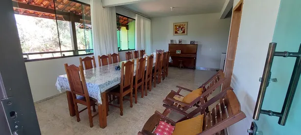 Fazenda / Sítio / Chácara com 4 Quartos à venda, 1000m² no Jaboticatubas, Jaboticatubas