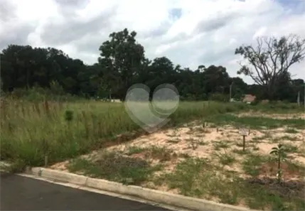 Terreno / Lote / Condomínio à venda, 335m² no Centro, Araçoiaba da Serra