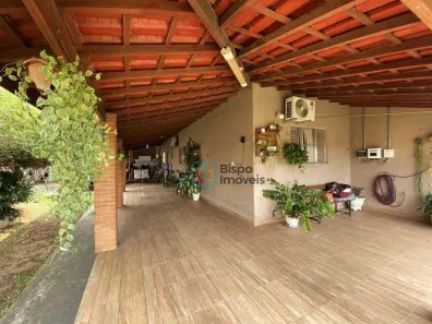Fazenda / Sítio / Chácara com 3 Quartos para venda ou aluguel, 196m² no São Sebastião, Americana