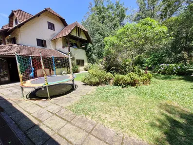 Casa com 3 Quartos à venda, 600m² no Independência, Petrópolis
