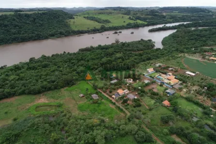 Fazenda / Sítio / Chácara com 2 Quartos à venda, 85m² no , Ibiporã