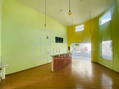 Loja / Salão / Ponto Comercial para alugar, 80m² no Centro, Marília