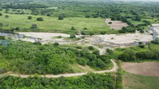 Fazenda / Sítio / Chácara com 3 Quartos à venda, 3000000m² no , Ielmo Marinho