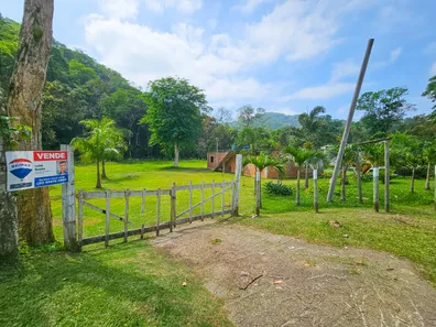 Fazenda / Sítio / Chácara com 2 Quartos à venda, 300m² no Iguaçu Velho, Nova Iguaçu