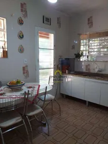 Fazenda / Sítio / Chácara com 3 Quartos à venda, 300m² no Granjas Urupes, Arujá