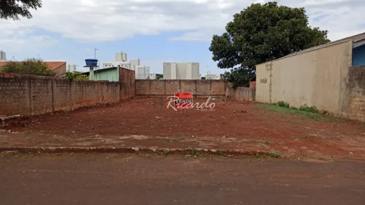 Terreno / Lote / Condomínio à venda, 407m² no Jardim Primavera, Arapongas