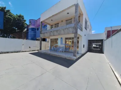 Casa com 1 Quarto para alugar, 440m² no Grageru, Aracaju