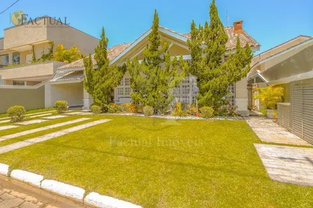 Casa de Condomínio com 5 Quartos para alugar, 385m² no Jardim Acapulco, Guarujá