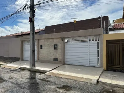 Casa com 3 Quartos à venda, 180m² no Grageru, Aracaju