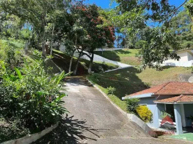 Fazenda / Sítio / Chácara com 4 Quartos à venda, 400m² no , Igaratá