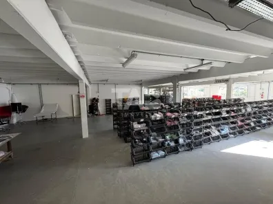 Loja / Salão / Ponto Comercial para alugar, 550m² no , Luiz Alves