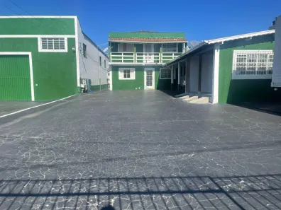 Galpão / Depósito / Armazém à venda, 1033m² no Vila Togni, Poços de Caldas