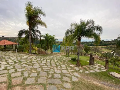 Fazenda / Sítio / Chácara com 4 Quartos à venda, 850m² no Caçapava Velha, Caçapava