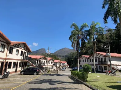 Apartamento com 2 Quartos à venda, 59m² no Samambaia, Petrópolis