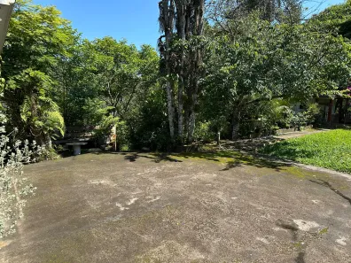Fazenda / Sítio / Chácara com 4 Quartos à venda, 249m² no , Juquitiba