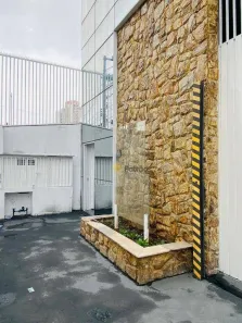 Galpão / Depósito / Armazém para venda ou aluguel, 599m² no Vila Palmares, Santo André