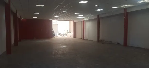 Galpão / Depósito / Armazém com 1 Quarto para venda ou aluguel, 650m² no Encruzilhada, Santos