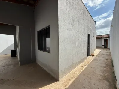 Casa com 3 Quartos para alugar, 42m² no , Parauapebas