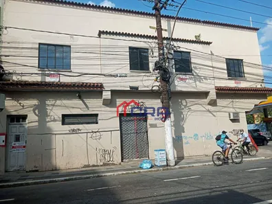 Prédio Inteiro à venda, 743m² no Centro, Barra Mansa