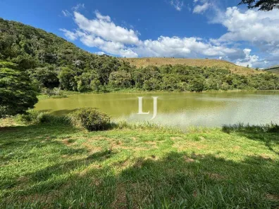 Fazenda / Sítio / Chácara com 4 Quartos à venda, 200m² no , Areal