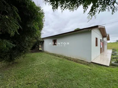 Fazenda / Sítio / Chácara com 3 Quartos à venda, 150m² no Juscelino Kubitschek, Santa Maria