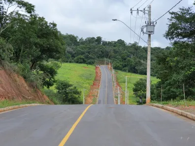 Terreno / Lote / Condomínio à venda, 1400m² no Centro, Pedro Leopoldo