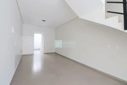 Sobrado com 2 Quartos à venda, 82m² no Itoupava Norte, Blumenau