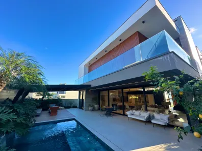 Casa de Condomínio com 3 Quartos à venda, 382m² no Marechal Rondon, Canoas