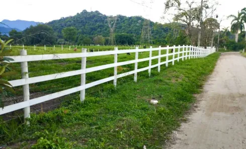 Fazenda / Sítio / Chácara com 2 Quartos à venda, 90000m² no Parada Ideal, Guapimirim