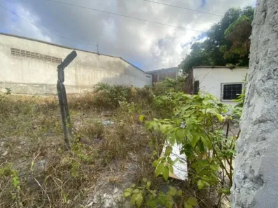 Terreno / Lote / Condomínio à venda no Mirueira, Paulista