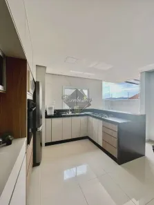 Sobrado com 3 Quartos à venda, 141m² no Jardim Vitória IV, Poços de Caldas