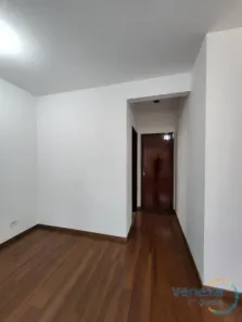 Apartamento com 3 Quartos para alugar, 66m² no Cláudia, Londrina