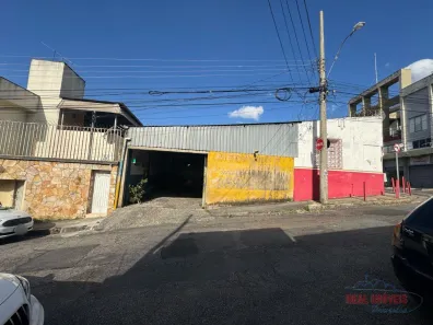 Galpão / Depósito / Armazém à venda, 230m² no Carlos Prates, Belo Horizonte