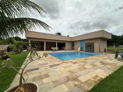 Fazenda / Sítio / Chácara com 4 Quartos à venda, 250m² no Itaúna, Ibiporã