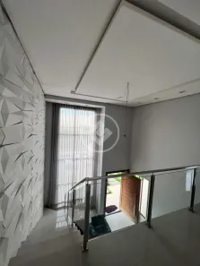 Sobrado com 5 Quartos à venda, 230m² no Parque Solar do Agreste B, Rio Verde