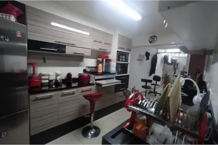 Sobrado com 2 Quartos para alugar, 220m² no Vila Guarani, Mauá