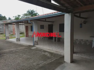 Fazenda / Sítio / Chácara com 3 Quartos à venda, 80m² no Padre Marcelo, Caçapava