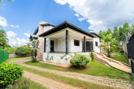 Sobrado com 4 Quartos à venda, 470m² no Park Way, Brasília