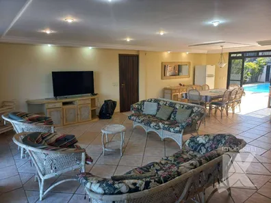 Casa com 4 Quartos para alugar, 300m² no , Pontal do Paraná