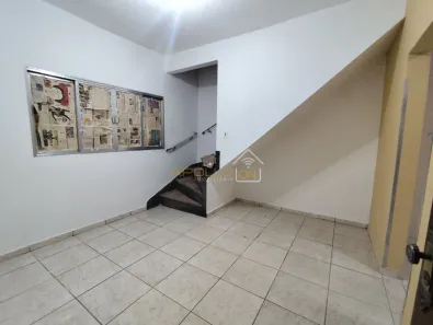 Sobrado com 2 Quartos à venda, 123m² no Vila Voturua, São Vicente