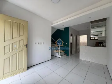 Casa de Condomínio com 3 Quartos para alugar, 60m² no Jangurussu, Fortaleza