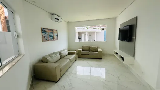Casa de Condomínio com 4 Quartos para alugar, 350m² no Jardim Acapulco, Guarujá