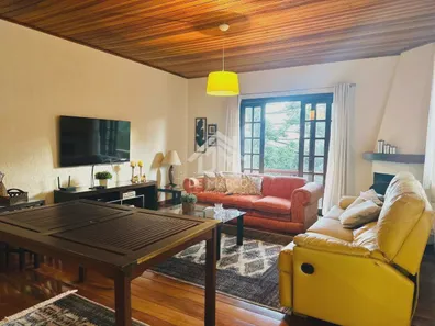 Casa de Condomínio com 3 Quartos à venda, 127m² no Capivari, Campos do Jordão