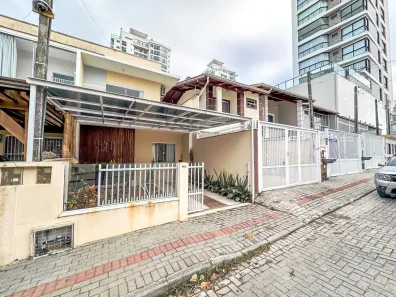 Sobrado com 2 Quartos à venda, 99m² no Itacolomi, Balneário Piçarras