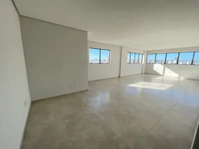 Conjunto Comercial / Sala para alugar, 10m² no Presidente Médici, Chapecó