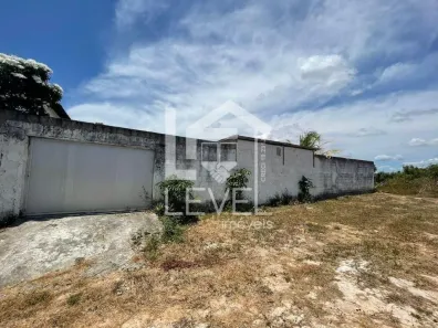 Fazenda / Sítio / Chácara com 3 Quartos para venda ou aluguel, 140m² no , Aquiraz