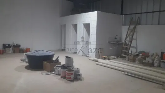 Galpão / Depósito / Armazém para alugar, 284m² no Jardim Rio Comprido, Jacareí