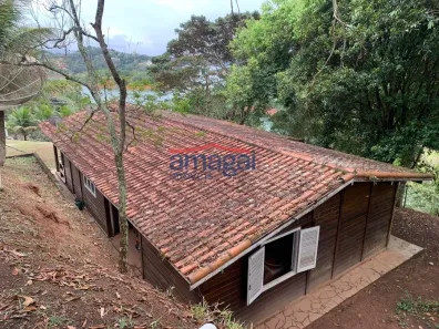 Fazenda / Sítio / Chácara com 3 Quartos para alugar, 356m² no Chácaras Condomínio Recanto Pássaros II, Jacareí