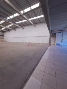Galpão / Depósito / Armazém para alugar, 2317m² no Pinhal, Cabreúva