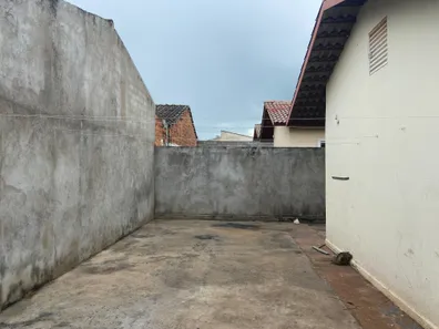 Casa de Condomínio com 3 Quartos para alugar, 69m² no Jardim Decolores, Trindade